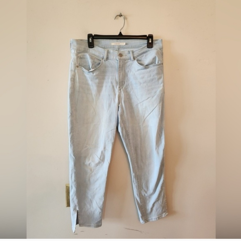 Levi's Womens NWT Classic Crop Light Denim Jeans size 18 | W34